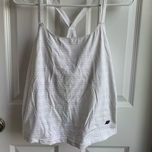 New Balance Active top